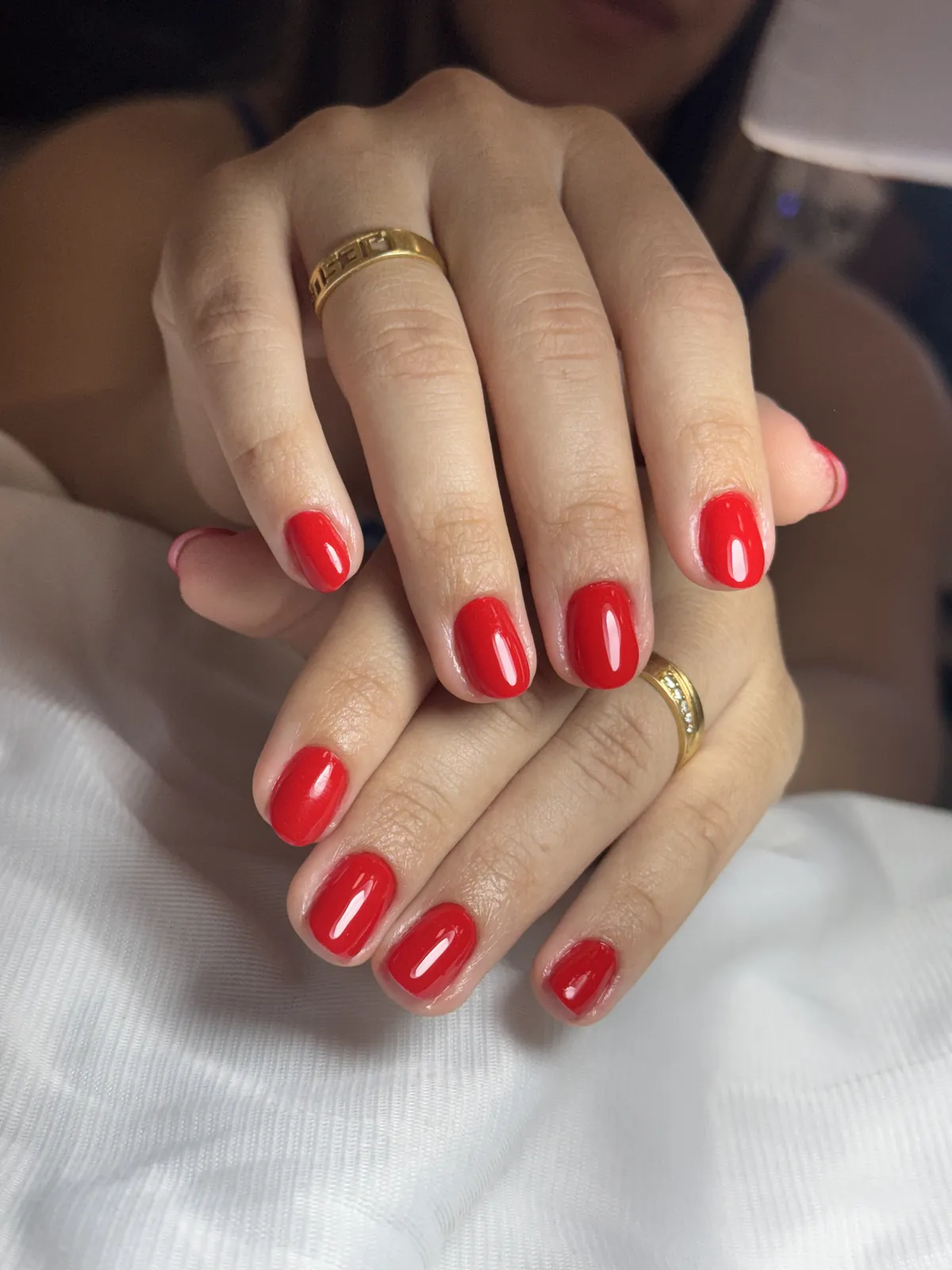 Esmaltação em gel vermelha